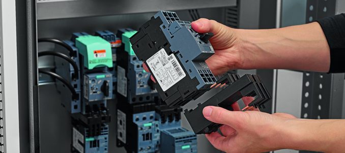 Siemens: novo relé de monitorização e controlo de carga funcional para aplicações DC